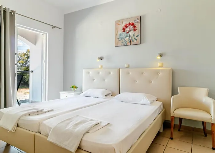 Porto Marina Hotell 3*